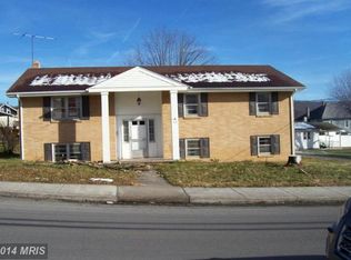 33 N Grove St, Petersburg, WV