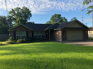 1511 Spring St, Nederland, TX 77627