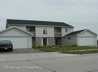 4475 Jacktar Rd APT A, Oshkosh, WI 54901