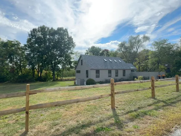 232 School House Road, Claverack, NY 12534