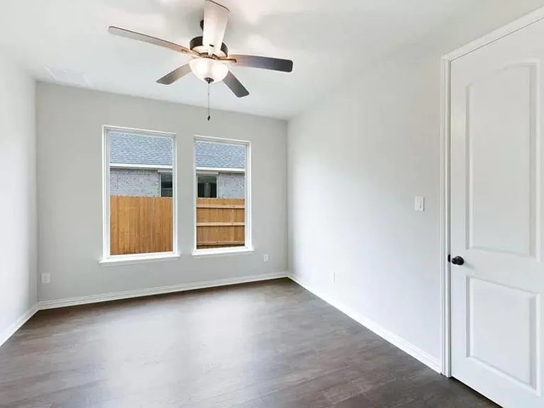 3457 Francisco Way — Photo 4