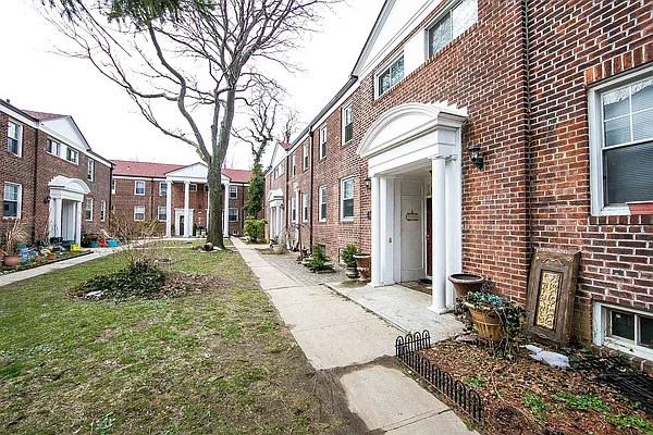 Sold by Century 21 American Homes | media 28