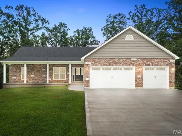 290 Shumard Oak Dr, Troy, MO 63379