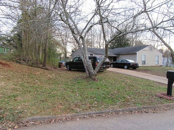 3rd image of 36 Charlwood Ave