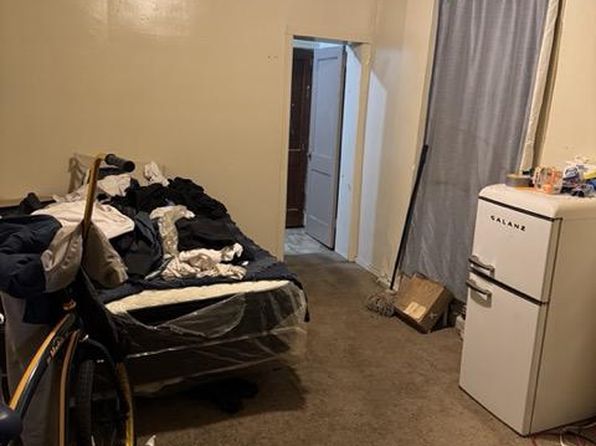 philadelphia-pennsylvania-2080821803 picture