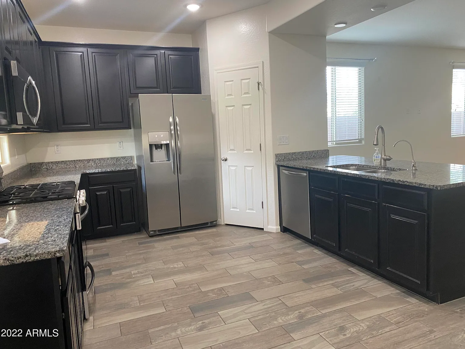 4 bed, 2.0 bath, 1795 sqft, $2,450 — Photo 4