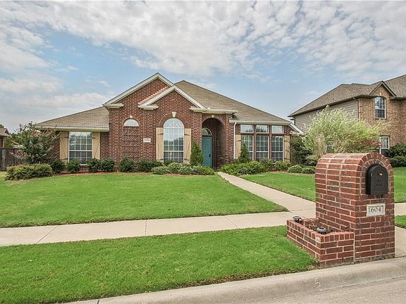 3rd image of 1604 Chase Oaks Dr