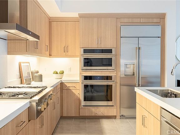 2nd image of 1107 Rivington