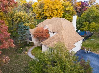 40W143 Tanner Rd, Sugar Grove, IL 60554