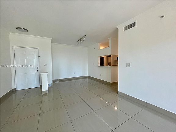 3rd image of 17100 N Bay Rd APT 1517