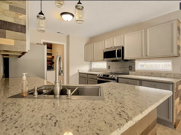 548 Scotch Pine Dr — Photo 6