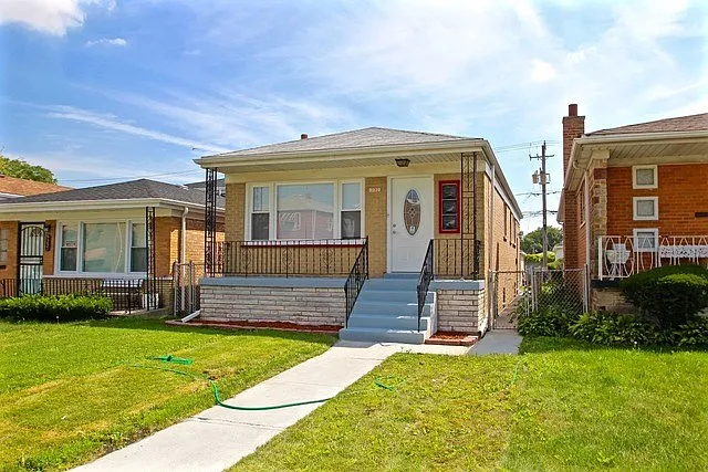 9339 S Green St photo 1
