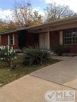 2nd image of 817 Laroche St