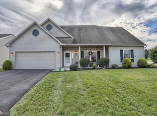 147 N Cacoosing Dr, Sinking Spring, PA 19608