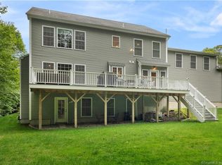 622 Booth Hill Rd, Trumbull, CT 06611