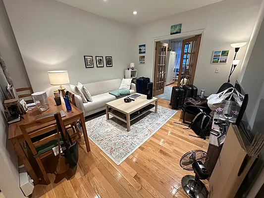 Rented by Living New York | media 2