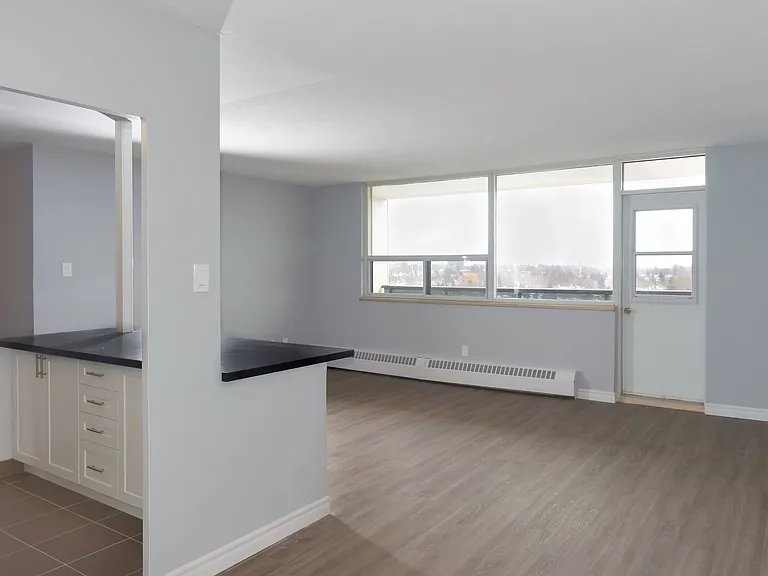 2185 Lawrence Ave E — Photo 20