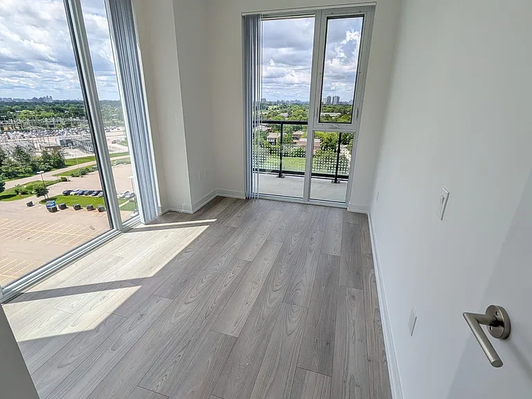 5858 Yonge St #1123 — Photo 6