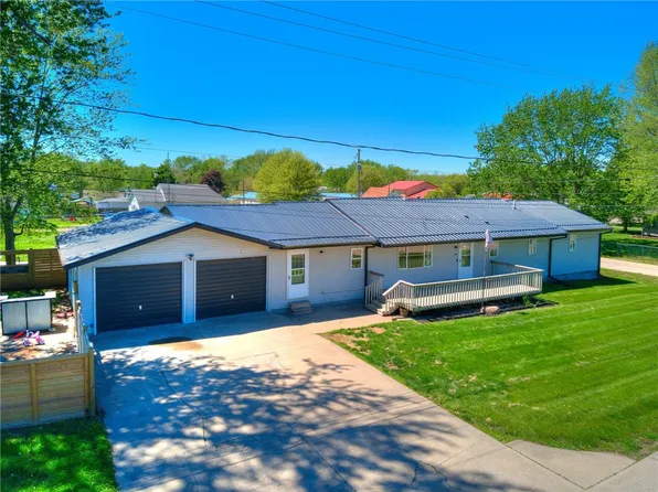 208 Grant St, Beacon, IA 52534