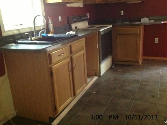 4th image of 206 NE Trafalgar Ave