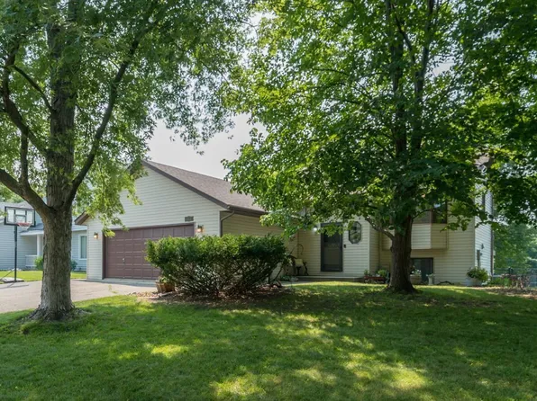 13832 York Ave S, Burnsville, MN 55337