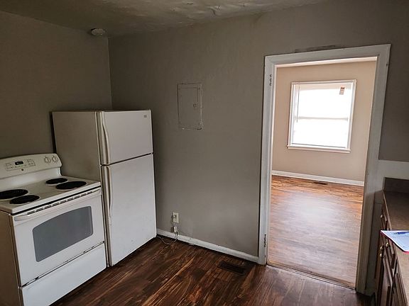 3rd image of 2513 7th St