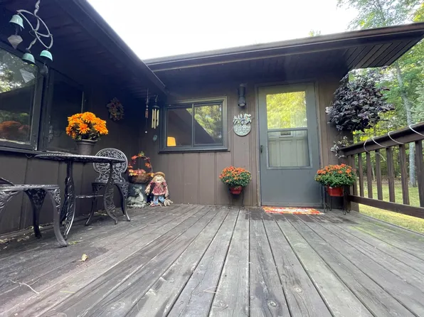 5636 Riverview Dr, Rhinelander, WI 54501