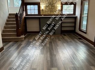 414 6th St, Elyria, OH 44035