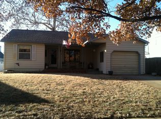 814 Maple St, Gypsum, KS 67448