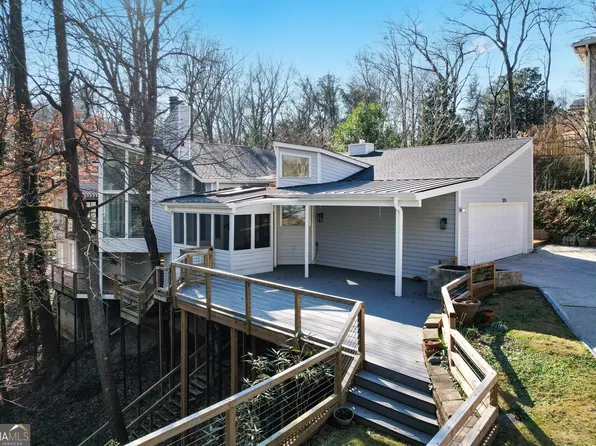 325 Elden Dr, Sandy Springs, GA 30342
