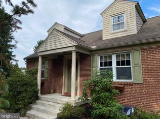 305 Evergreen Rd, New Cumberland, PA 17070