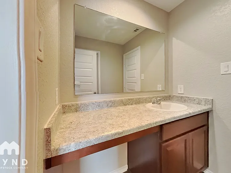 4015 Asher Aly — Photo 17
