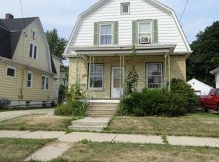 2046 Charles St, Racine, WI 53402