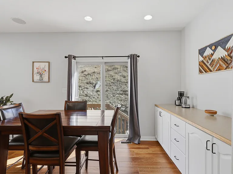 10302 N Morgan Blvd — Photo 9