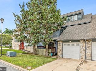 8 Foxtail Ct, Newark, DE 19711