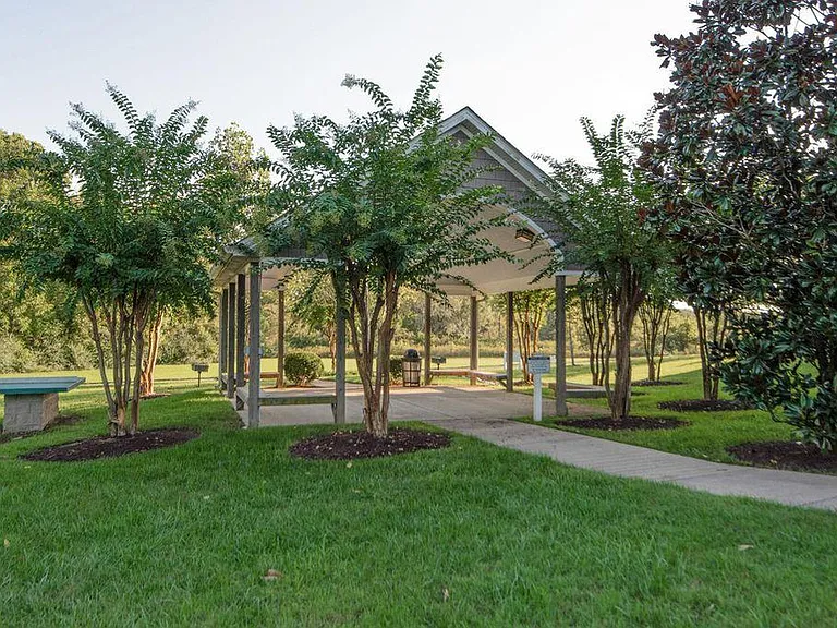 8201 Lenox Creekside Dr #M7 — Photo 24