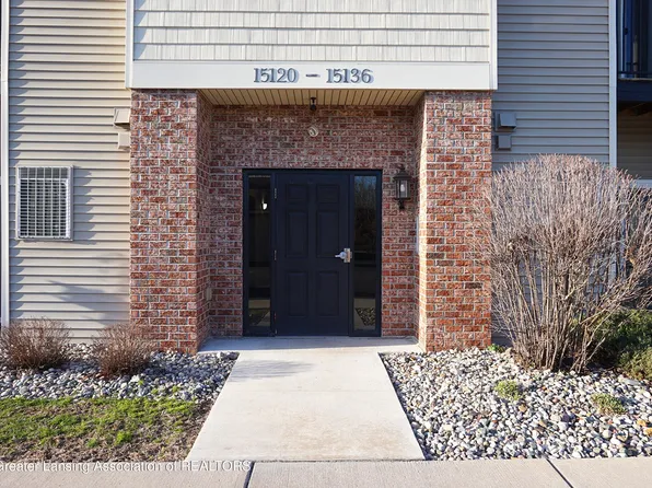 15136 Via Carmella Dr, Dewitt, MI 48820