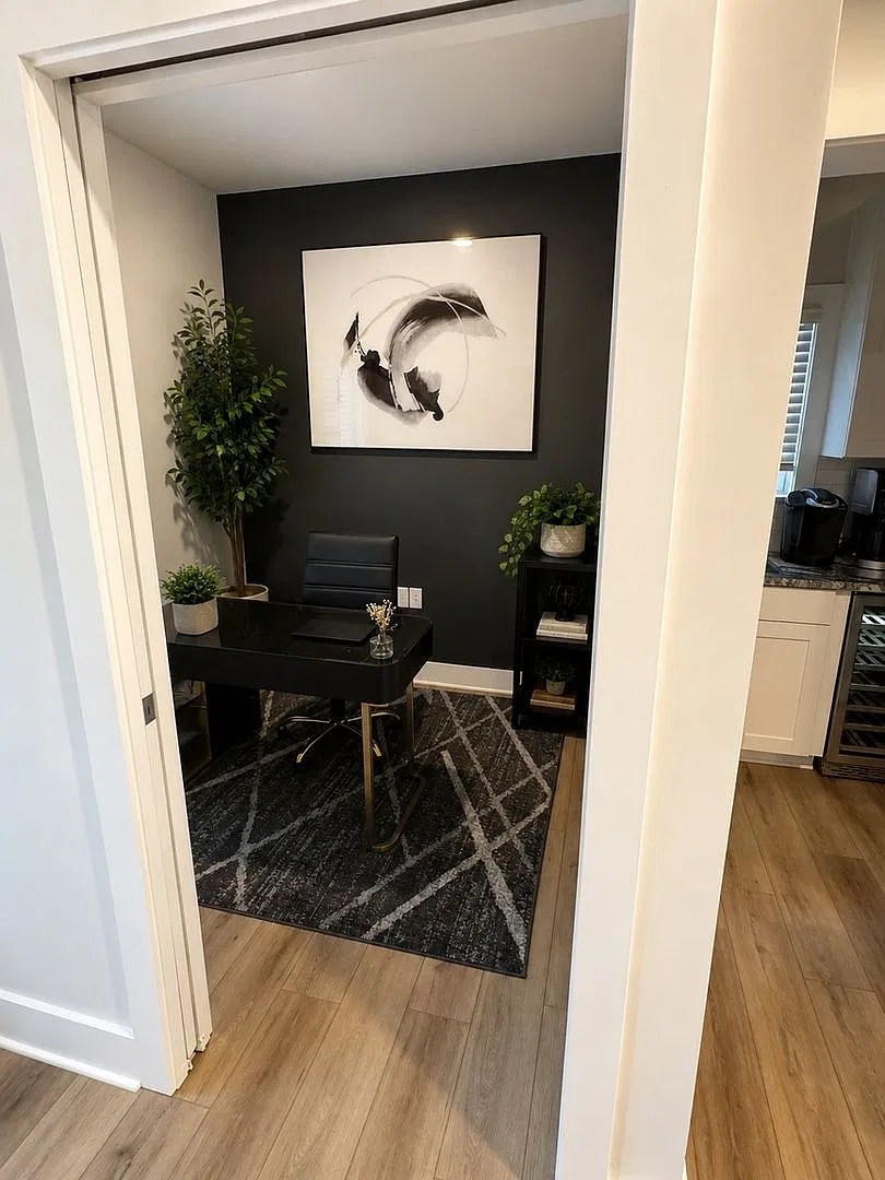 Spacious 4BR House in Lillington — Photo 4