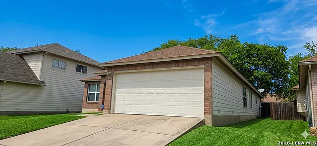 5715 Lovett Oaks — Photo 2