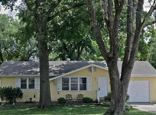 303 Glendale Rd, Liberty, MO 64068