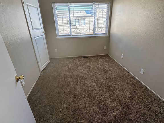 3rd image of 1221 W Breckenridge Dr APT 2