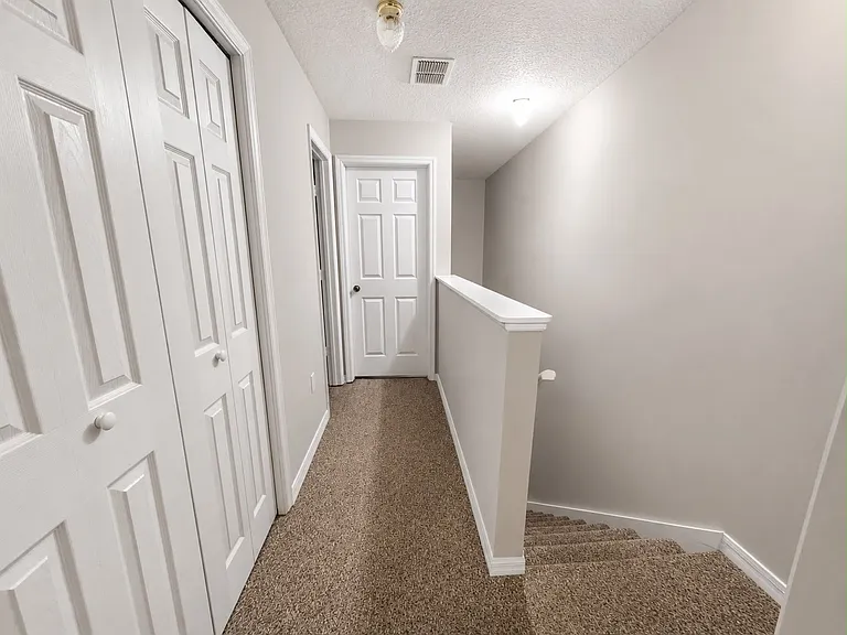 139 Jones Ln #B — Photo 12