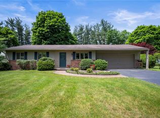 85 Harvest Rd, Fairport, NY 14450