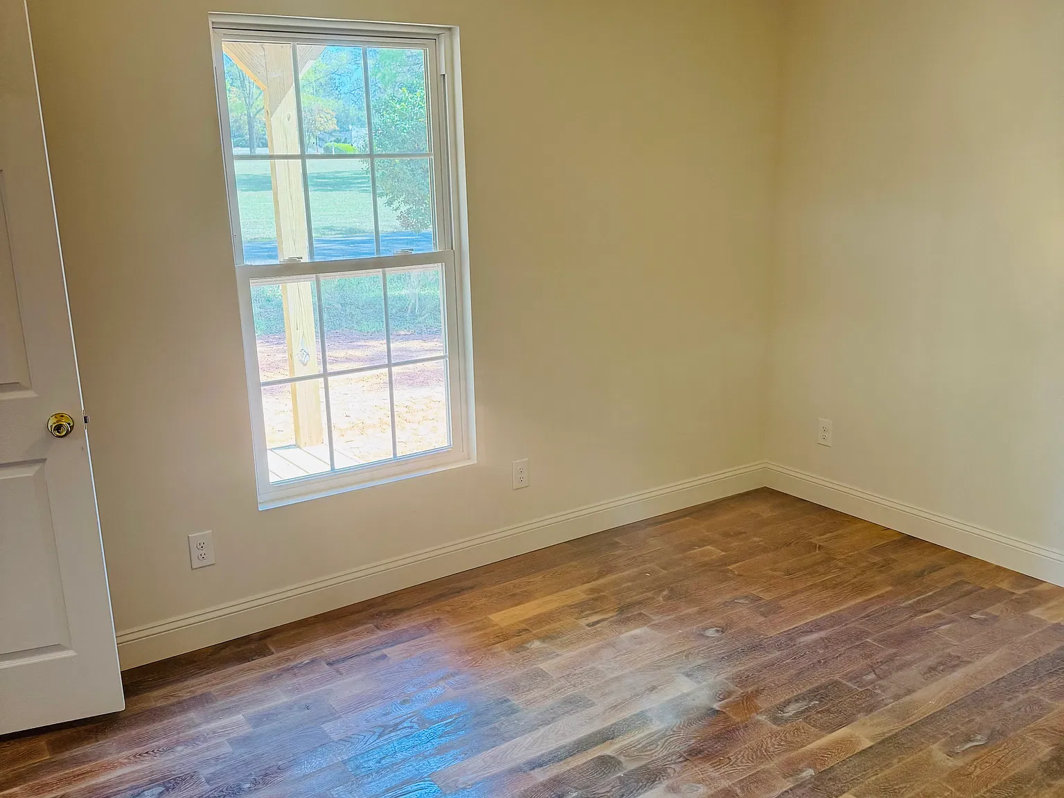 404 Lupo Dr — Photo 4