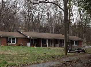 3989 Shannon Dr, Trinity, NC 27370