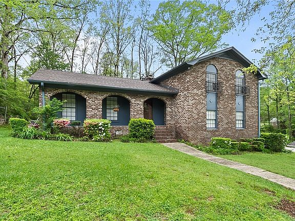 2nd image of 4651 Woodvale Dr