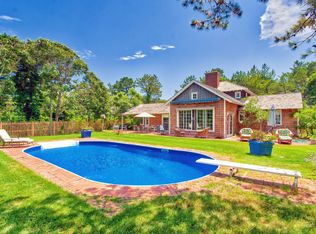 28 Central Ave #1, Amagansett, NY 11930