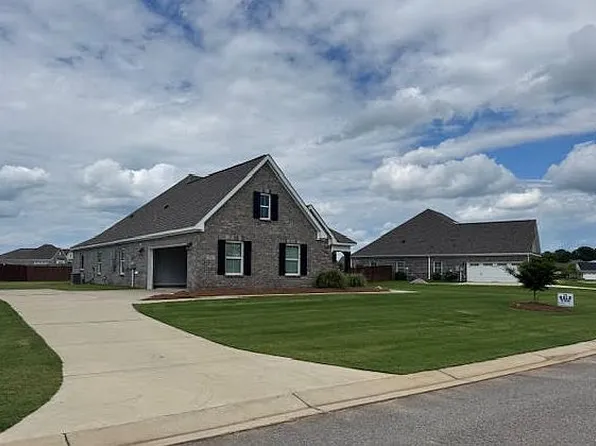 252 Alston Dr, Wetumpka, AL 36093