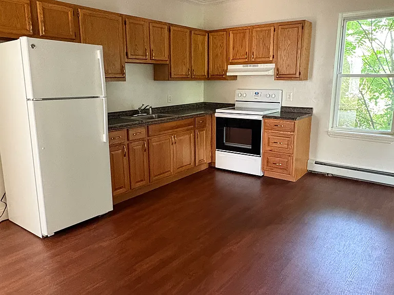 18 Clearview St #1 — Photo 2