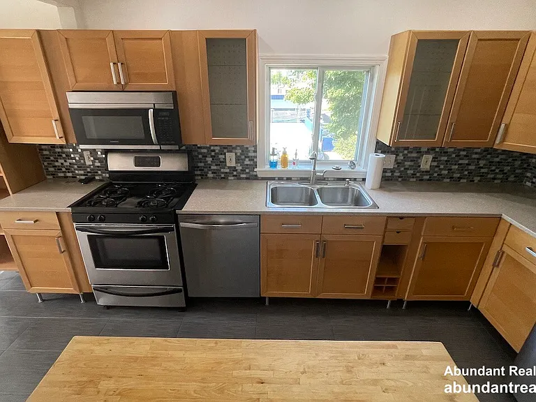 16 Gould Ave #2 — Photo 3